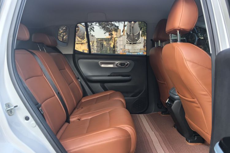 埃安 AION Y 2023款 Plus 610 乐享版中控内饰7007