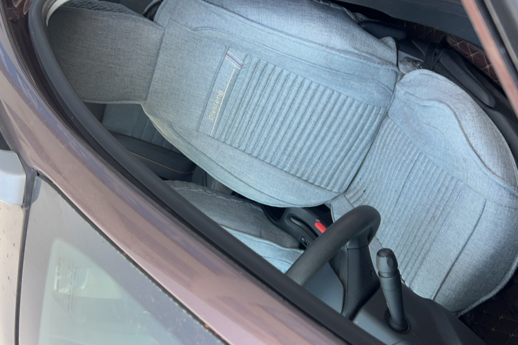 标致2008 2014款 1.6L 自动卓越版中控内饰7001