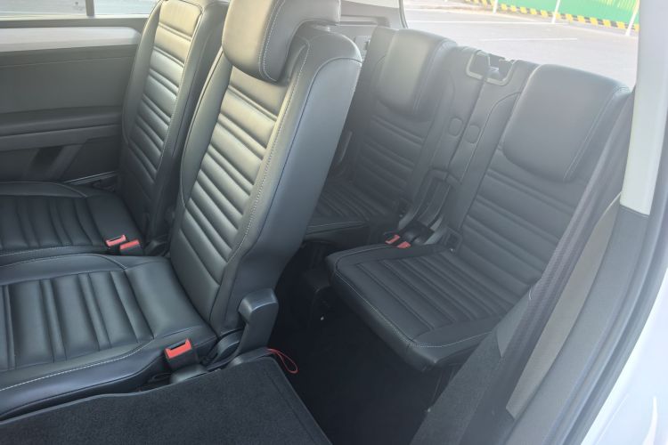 大众 2021款 途安L 280TSI DSG舒适版 7座中控内饰7003