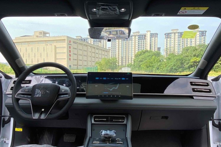 比亚迪 秦L 2024款 DM-i 120KM领先型中控内饰7002