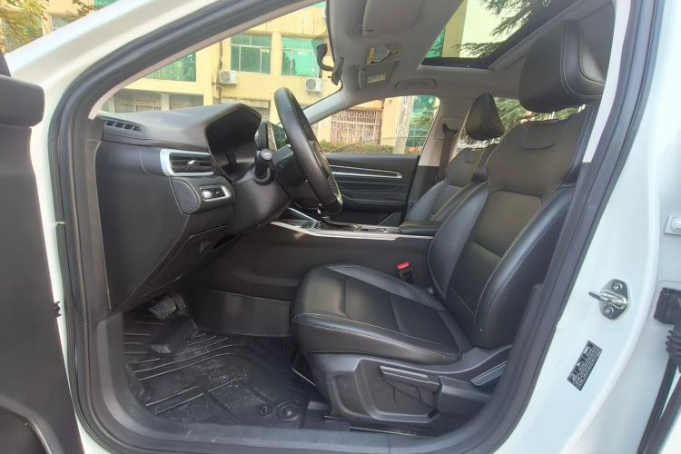 吉利汽车 帝豪 2022款 第4代 1.5L CVT尊贵型中控内饰7001