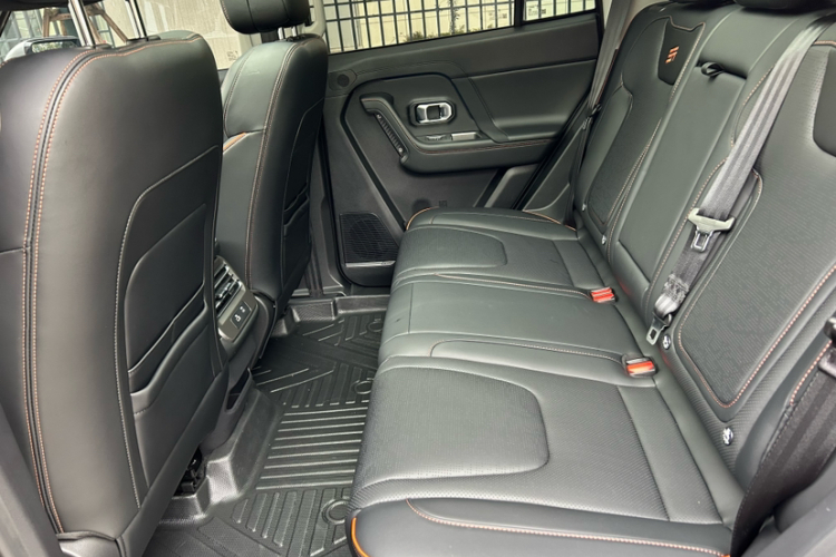 捷途自由者 2025款 2.0TD 自动XWD征服中控内饰7001