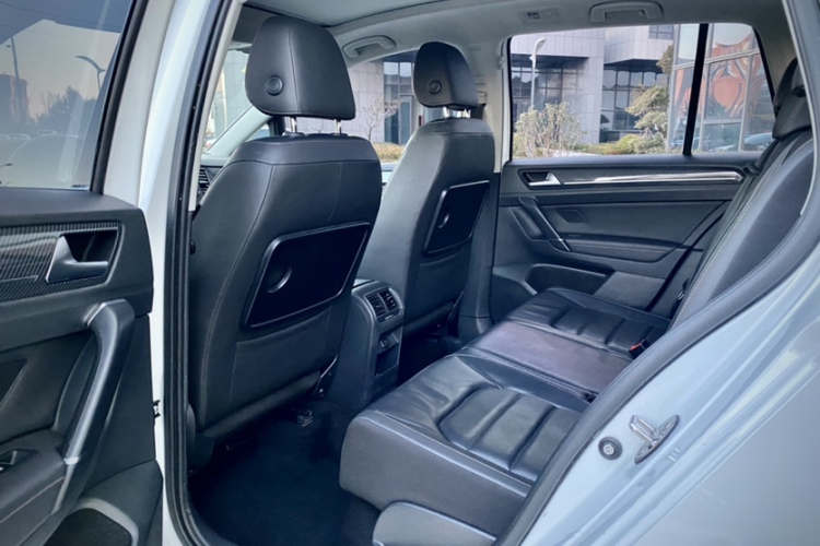 大众 高尔夫·嘉旅 2016款 230TSI 自动豪华型中控内饰7004