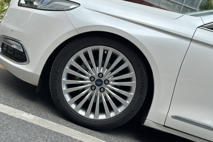 福特 金牛座 2018款 EcoBoost 245 卓越型 国V车身外观6005