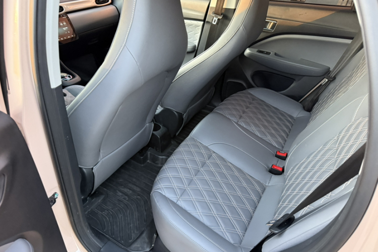 零跑汽车 零跑T03 2021款 400豪华版中控内饰7008