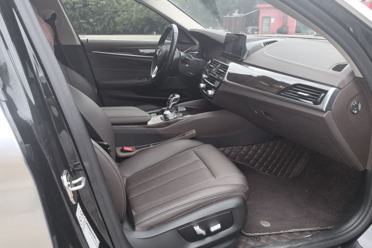 宝马5系 2020款 525Li 豪华套装中控内饰7008