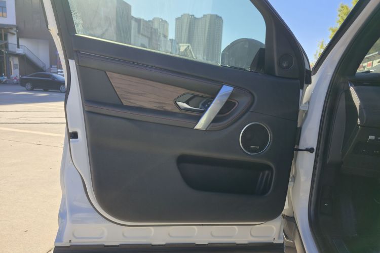 路虎 发现运动版 2020款 249PS R-Dynamic 性能版中控内饰7001