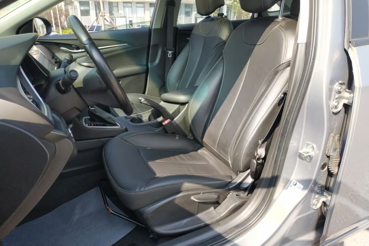 别克 英朗 2018款 18T 自动精英型局部细节19