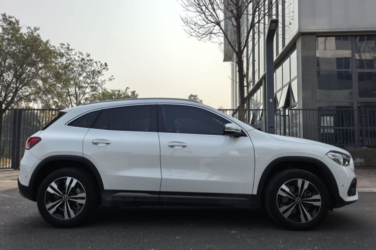 奔驰GLA 2023款 GLA 220车身外观6004