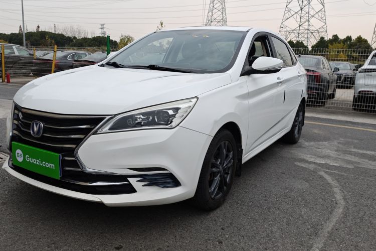 长安 逸动DT 2019款 1.6L 手动舒享型 国VI车身外观1