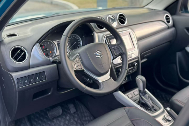 铃木 维特拉 2016款 1.4T 自动四驱旗舰型中控内饰7002