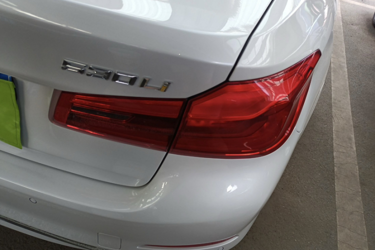 宝马5系 2019款 530Li xDrive 豪华套装车身外观6004