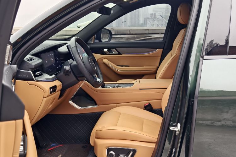 领克09 EM-P 2024款 2.0TD EM-P 四驱HALO 六座中控内饰7003