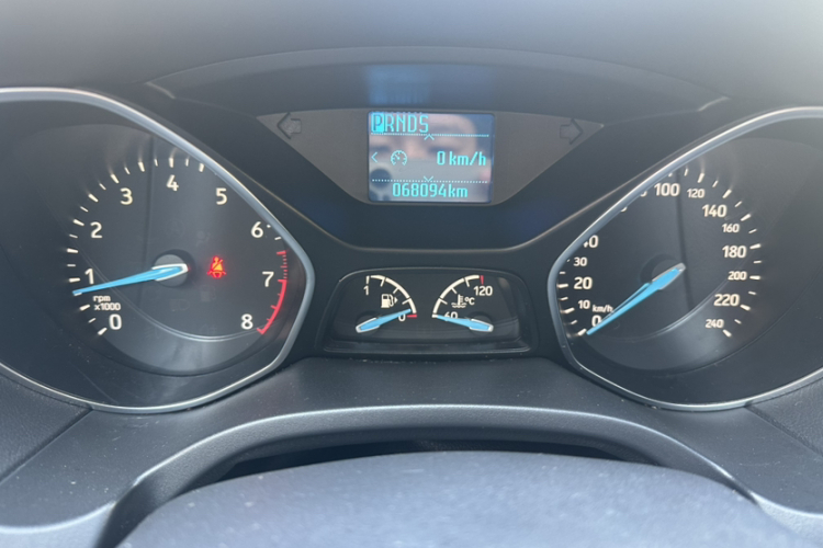 福特 福克斯 2017款 两厢 1.6L 自动风尚型智行版中控内饰15