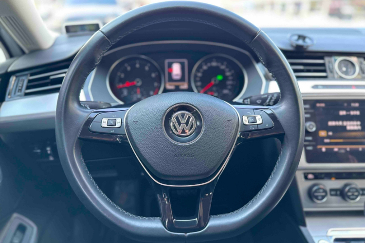 大众 蔚揽 2018款 380TSI 两驱舒行版中控内饰7007