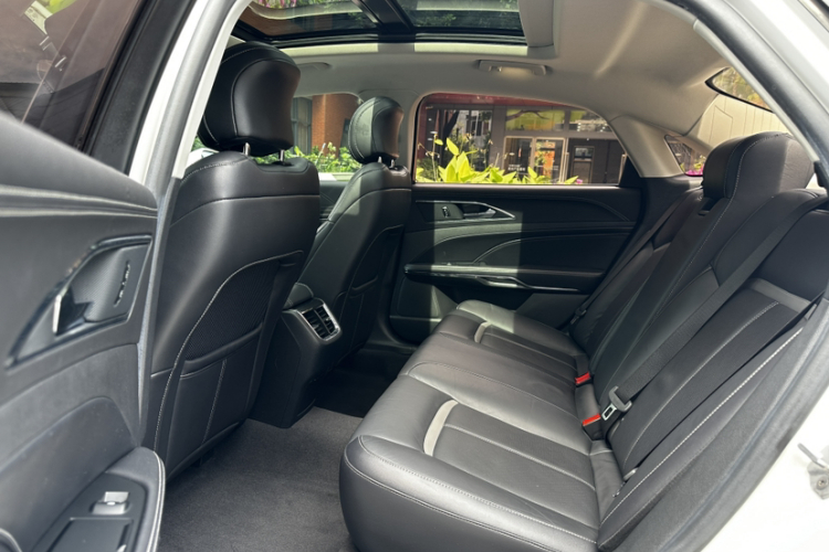 福特 金牛座 2018款 EcoBoost 245 卓越型 国V中控内饰7014