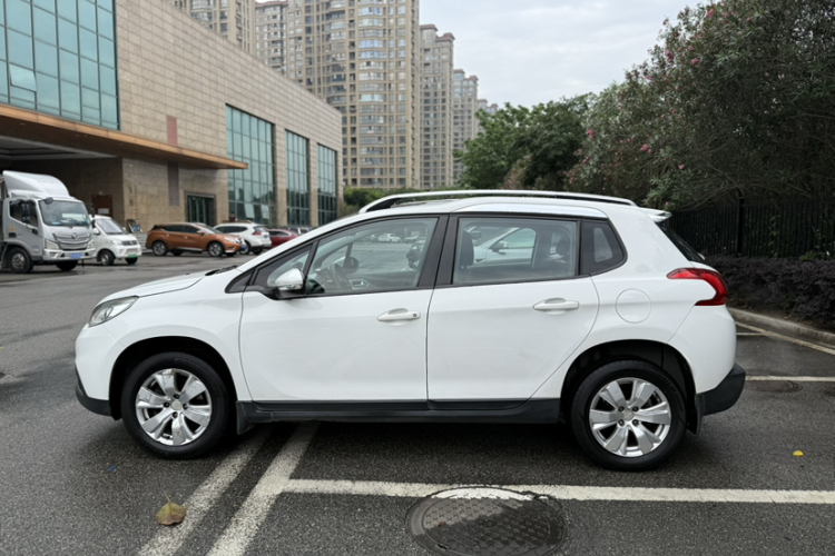 标致2008 2016款 230THP 自动时尚版车身外观6003