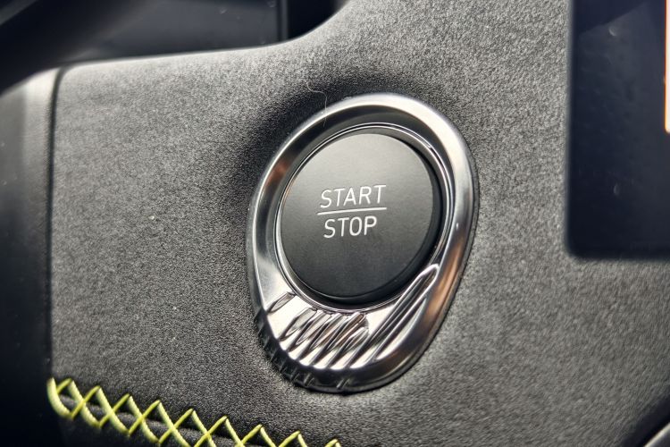 领克03 2023款 2.0TD DCT劲Pro局部细节9003