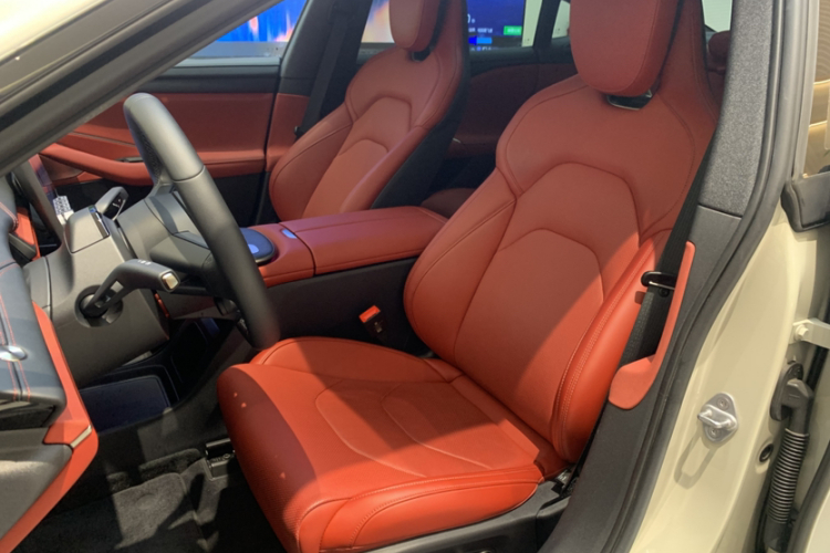 小米汽车 小米SU7 2024款 后驱长续航智驾版中控内饰7008