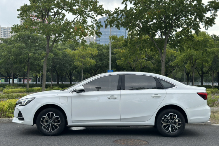 荣威i6 MAX新能源 2023款 EV 420天幕特别版车身外观6003