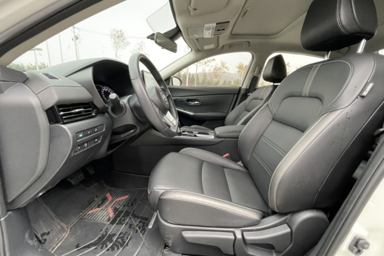 日产 轩逸 2023款 1.6L CVT悦享版中控内饰7003