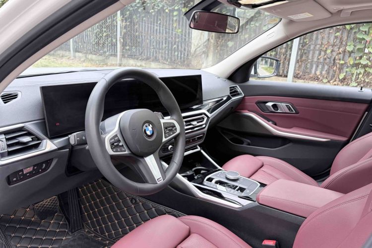 宝马3系 2024款 320Li M运动套装中控内饰7003