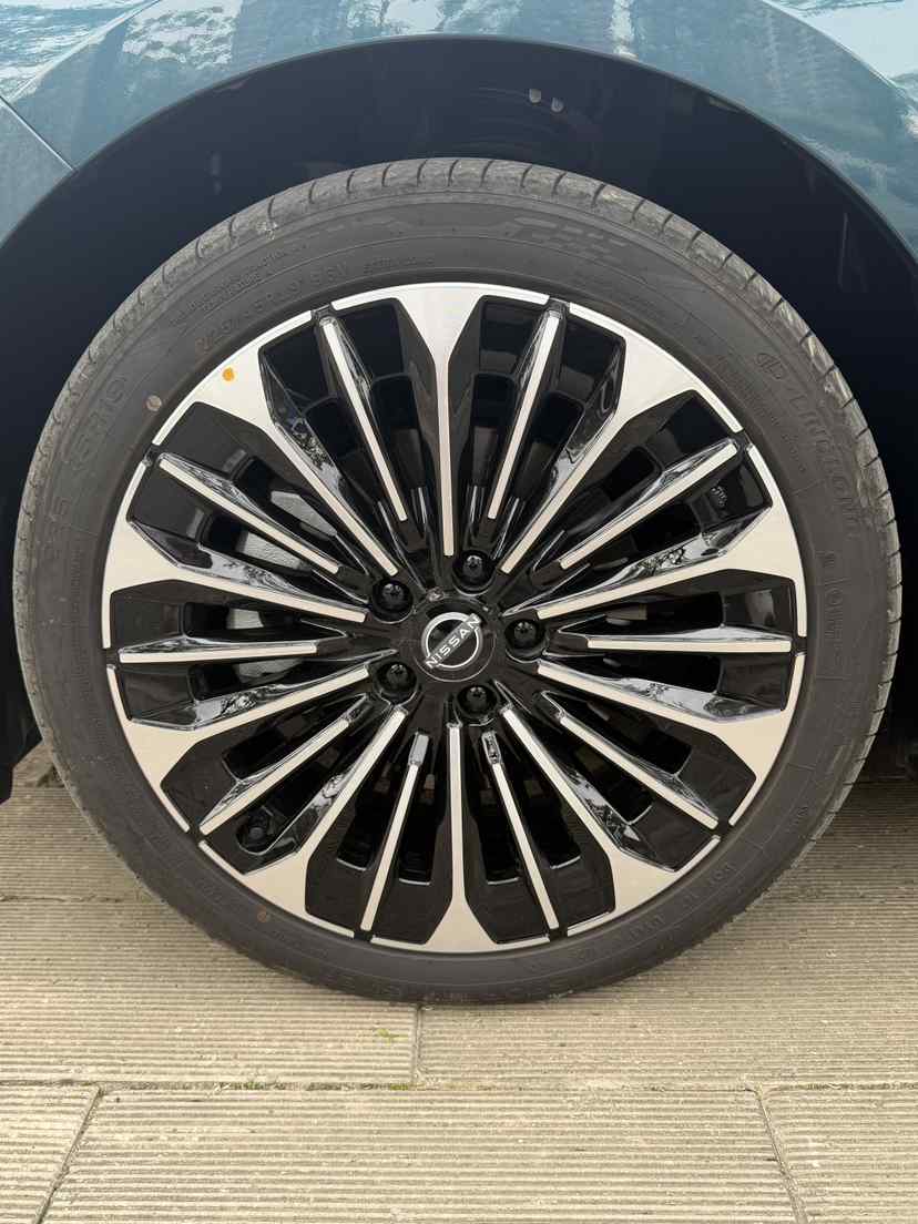 日产N7 2025款 625 Max(4)