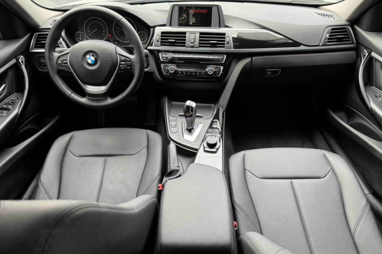 宝马3系 2016款 316Li 时尚型中控内饰7002