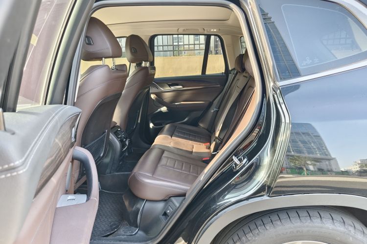 宝马X3 2021款 xDrive28i 豪华套装中控内饰7002