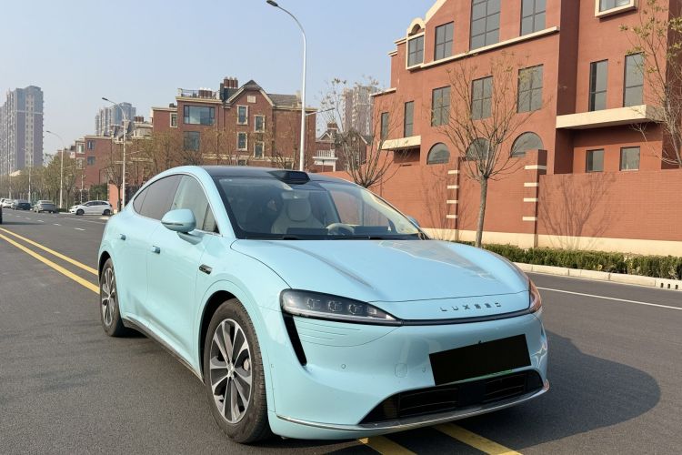 鸿蒙智行 智界R7 2025款 增程 251km Max车身外观6002