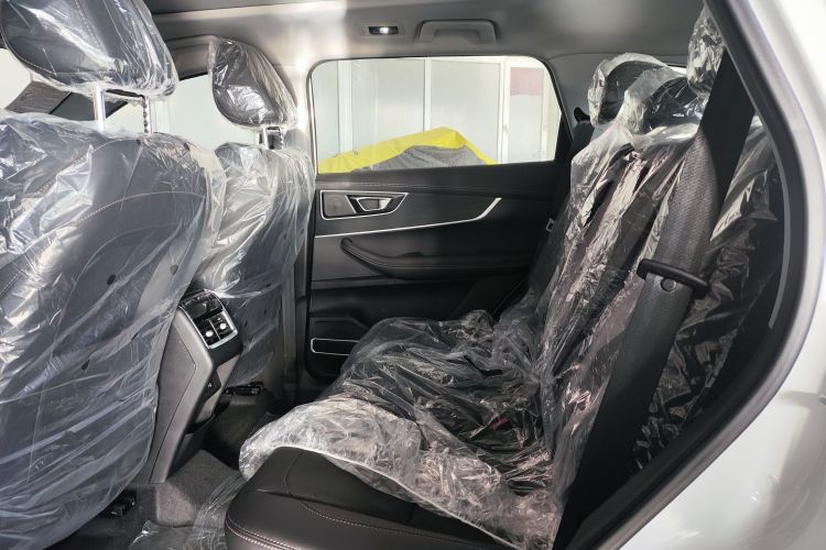 奇瑞 瑞虎8 2024款 230TCI 自动新锐版 7座中控内饰7004