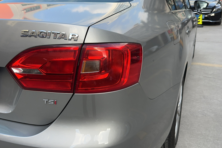 大众 速腾 2014款 改款 1.4TSI 自动豪华型车身外观6007