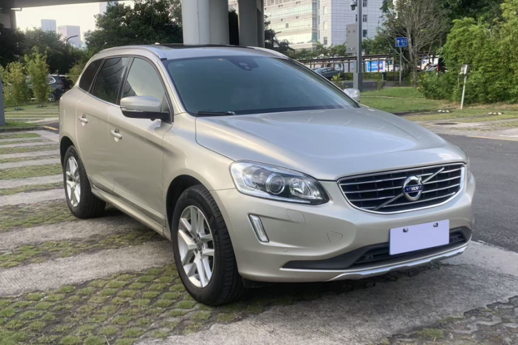 沃尔沃XC60 2017款 T5 智进版车身外观6003