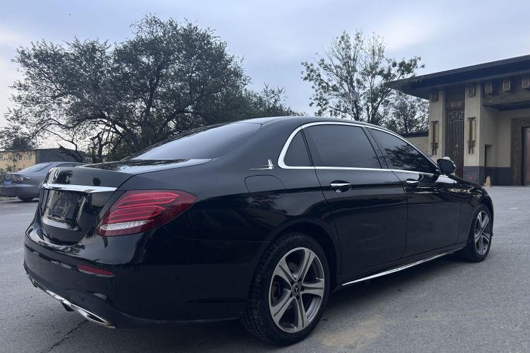 奔驰E级 2016款 E 200 L 运动型车身外观6005