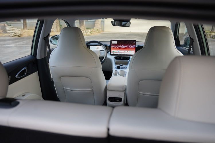 吉利银河 星愿 2025款 UP 410km 探索+版中控内饰7013