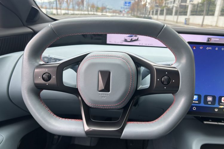 阿维塔12 2024款 700 三激光后驱奢享版中控内饰7010