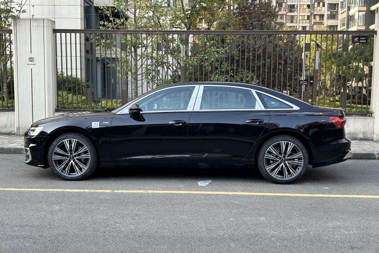 奥迪A6L 2025款 改款 45 TFSI quattro 臻选动感型车身外观6003