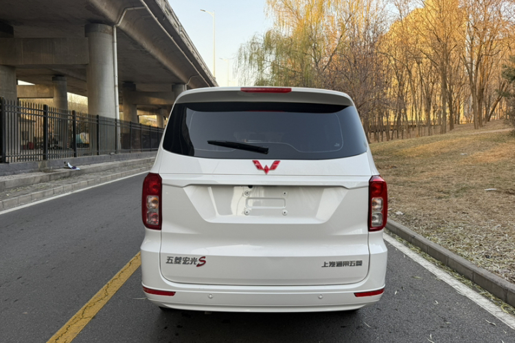 五菱汽车 五菱宏光 2021款 1.5L S舒适型LAR车身外观6001