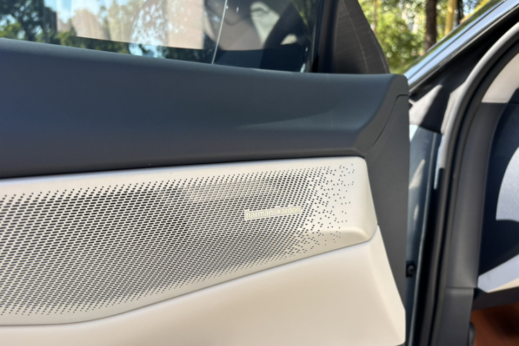 领克07 2024款 EM-P 126长续航 Ultra中控内饰7002