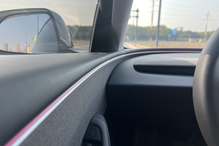 特斯拉 Model 3 2023款 后轮驱动版中控内饰7008