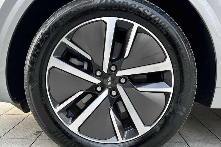 理想汽车 理想L6 2024款 Pro车身外观6006