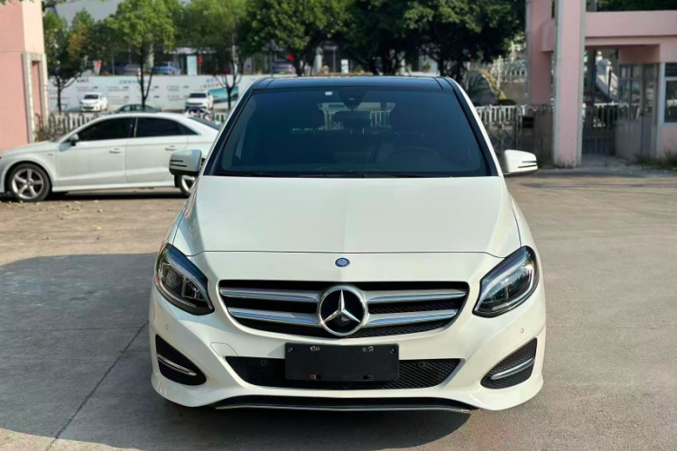 奔驰B级 2015款 B 200 时尚型车身外观6005