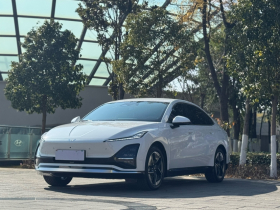 五菱汽车 五菱星光 2025款 610km 智能旗舰型