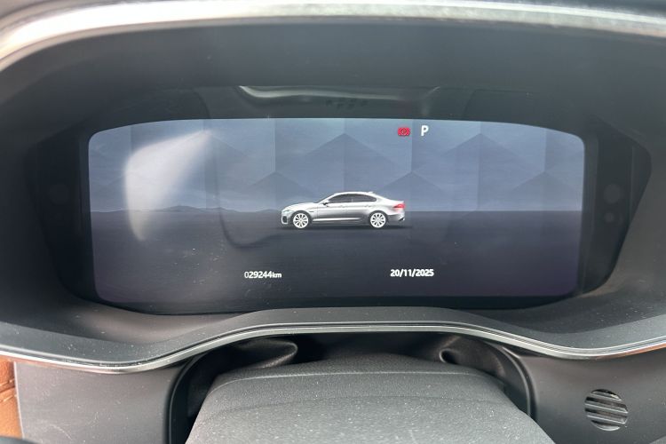 捷豹XFL 2022款 XFL 2.0T P250 两驱精英运动版中控内饰15