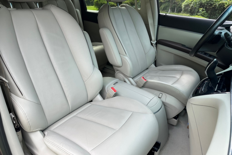 别克GL8 2020款 陆上公务舱 652T 豪华型中控内饰7013