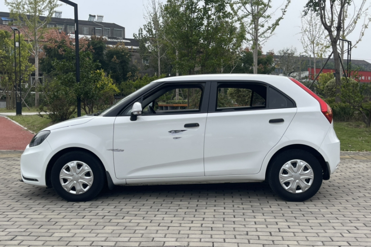 名爵3 2016款 1.3L 手动舒适版车身外观6007