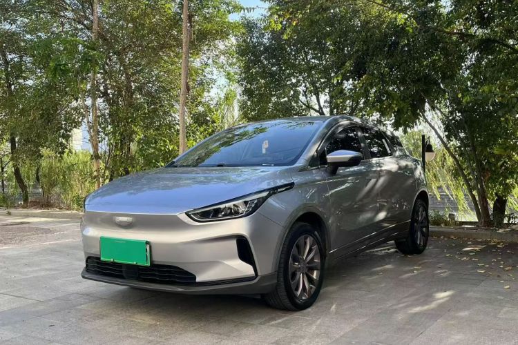 吉利几何C 2022款 蓝莓C400车身外观6003