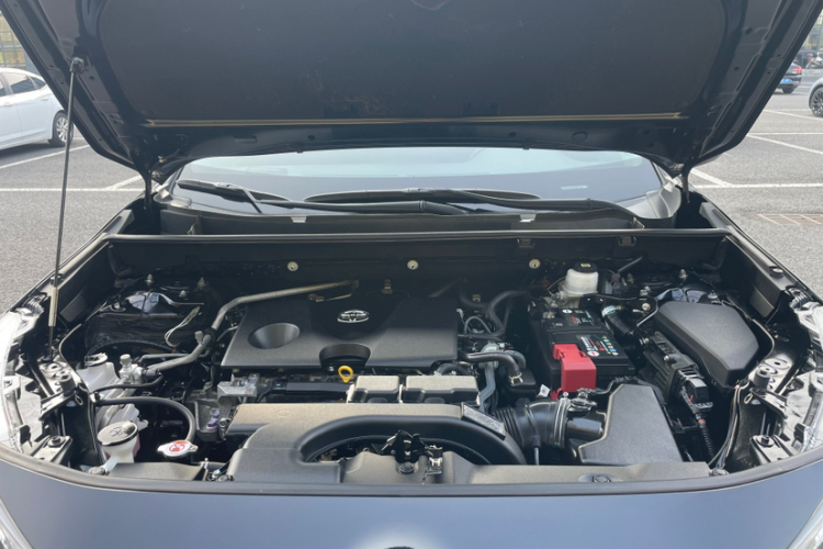 丰田 威兰达 2022款 2.0L CVT两驱豪华版局部细节24