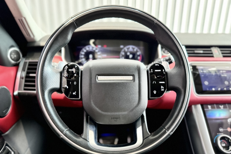 路虎 揽胜运动版 2021款 3.0 L6 耀黑版中控内饰7006