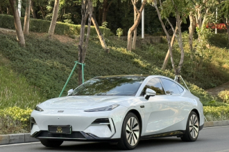 吉利银河 银河E8 2024款 550km 后驱PRO